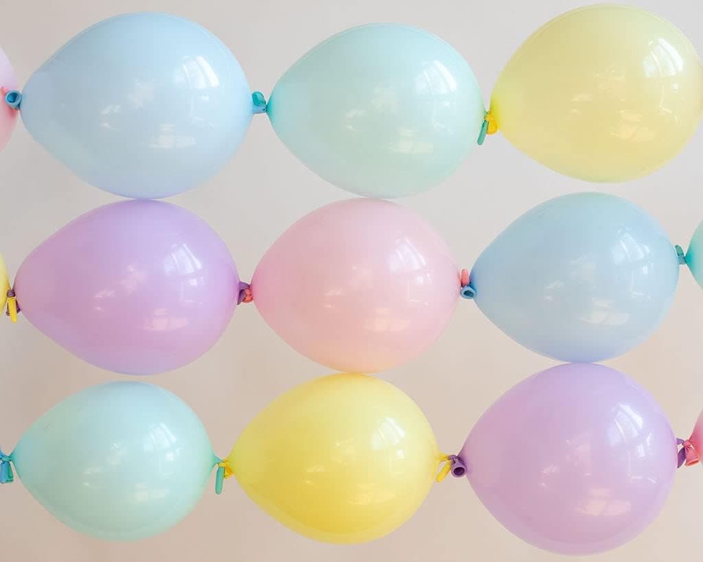 Riles & Bash Pastel Link Balloon Garland Kit with Balloon Pump - 101 Piece 6" Link Balloons - Rainbow Balloon Garland for Birthday Party Decorations, Rainbow Party, Unicorn Birthday, Shower, or Easter