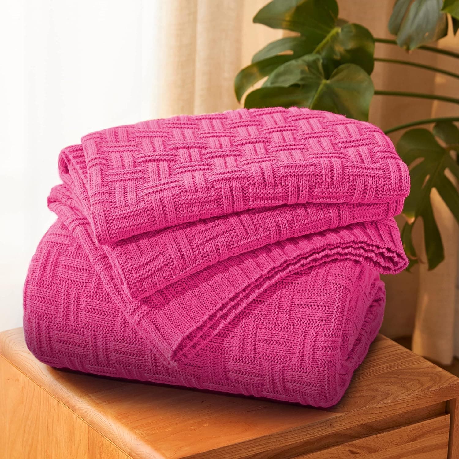 Aormenzy 50x60 Throw Blanket, Soft Cozy Acrylic Throw Blanket, Cable Knit Throw Blanket for Couch Sofa Bed, Hot Pink