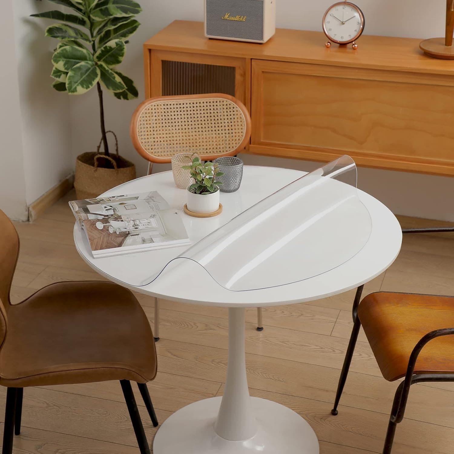 Eralove Round Clear PVC Tablecloths Waterproof Round Table Protector Anti-hot Table mat Thickness 1.5mm/2mm Transparent Tablecloths