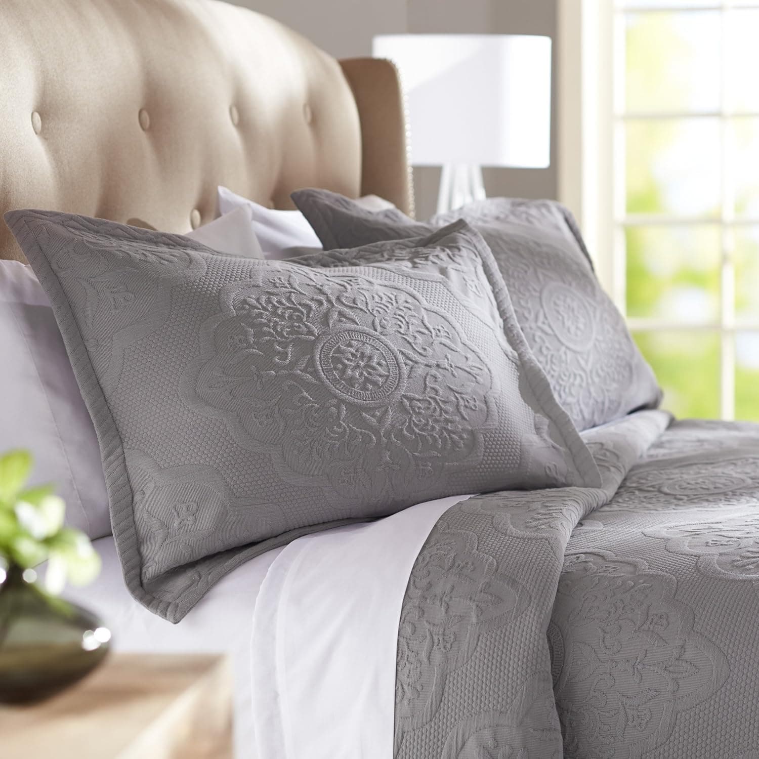 Amazon Brand – Pinzon Elizabeth Matelasse Coverlet, King, Grey