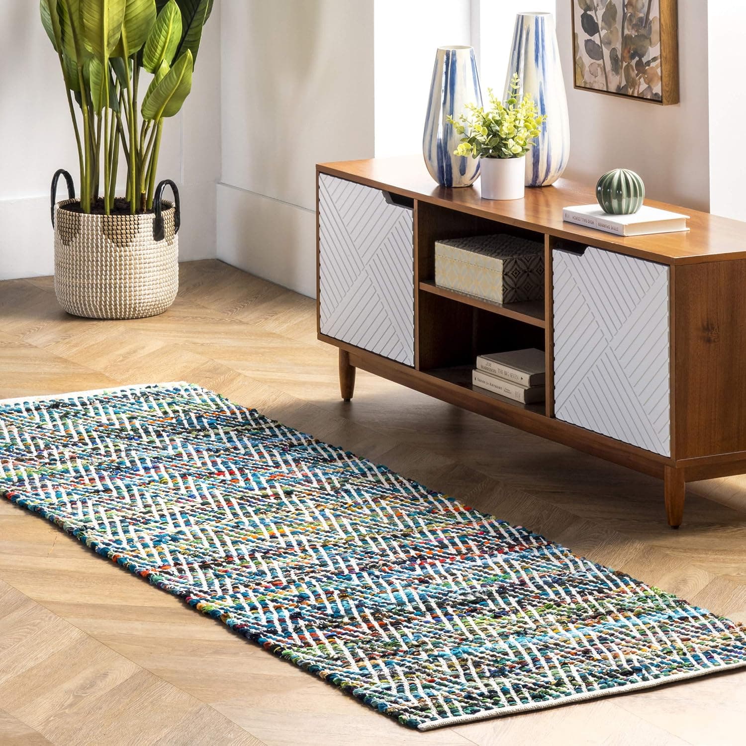 nuLOOM Rochell Handwoven Chevron Runner Rug, 2 ft 6 in x 8 ft, Green