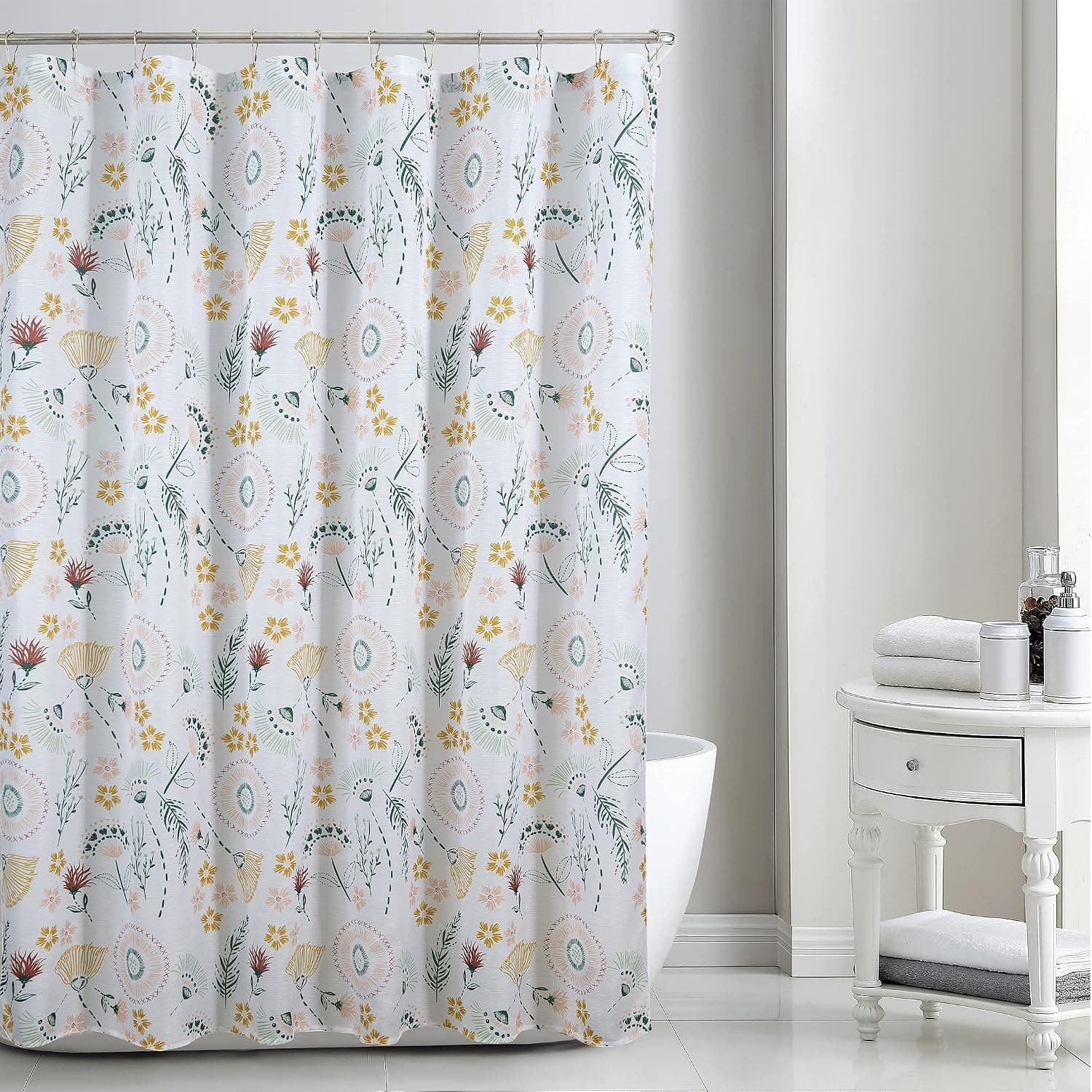 Daniel's Bath & Beyond Shower Curtain Sydeny, White