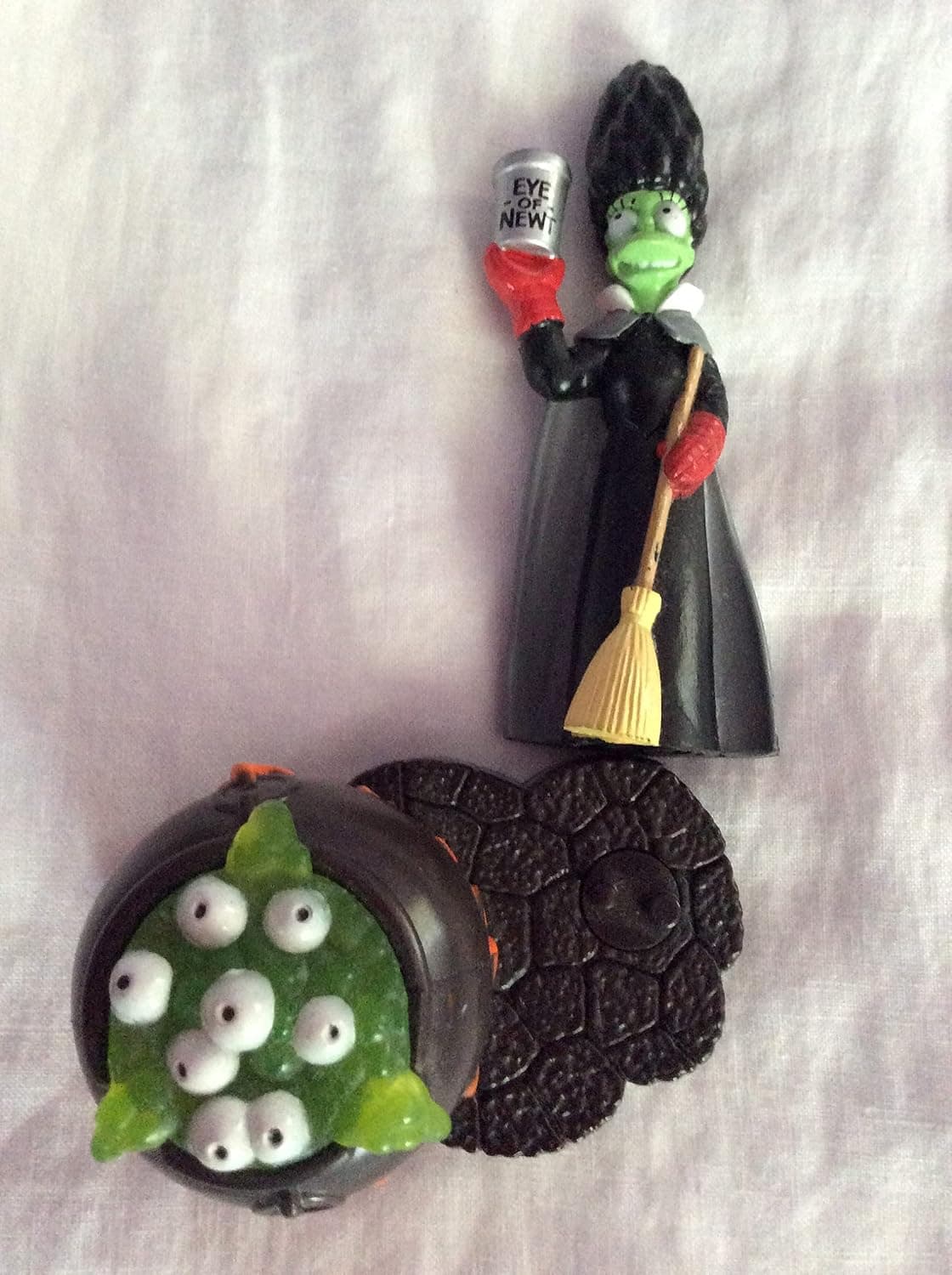 Burger King Simpsons Spooky Light Ups #10 Marge (Witch) 2001 by Bk
