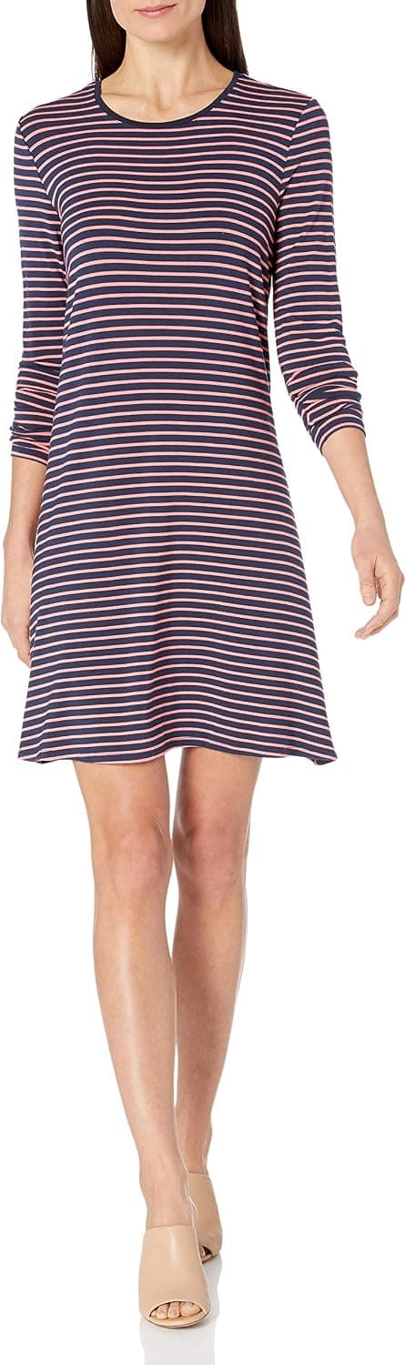 Amazon Essentials Women's Long-Sleeve Crewneck Swing Dress