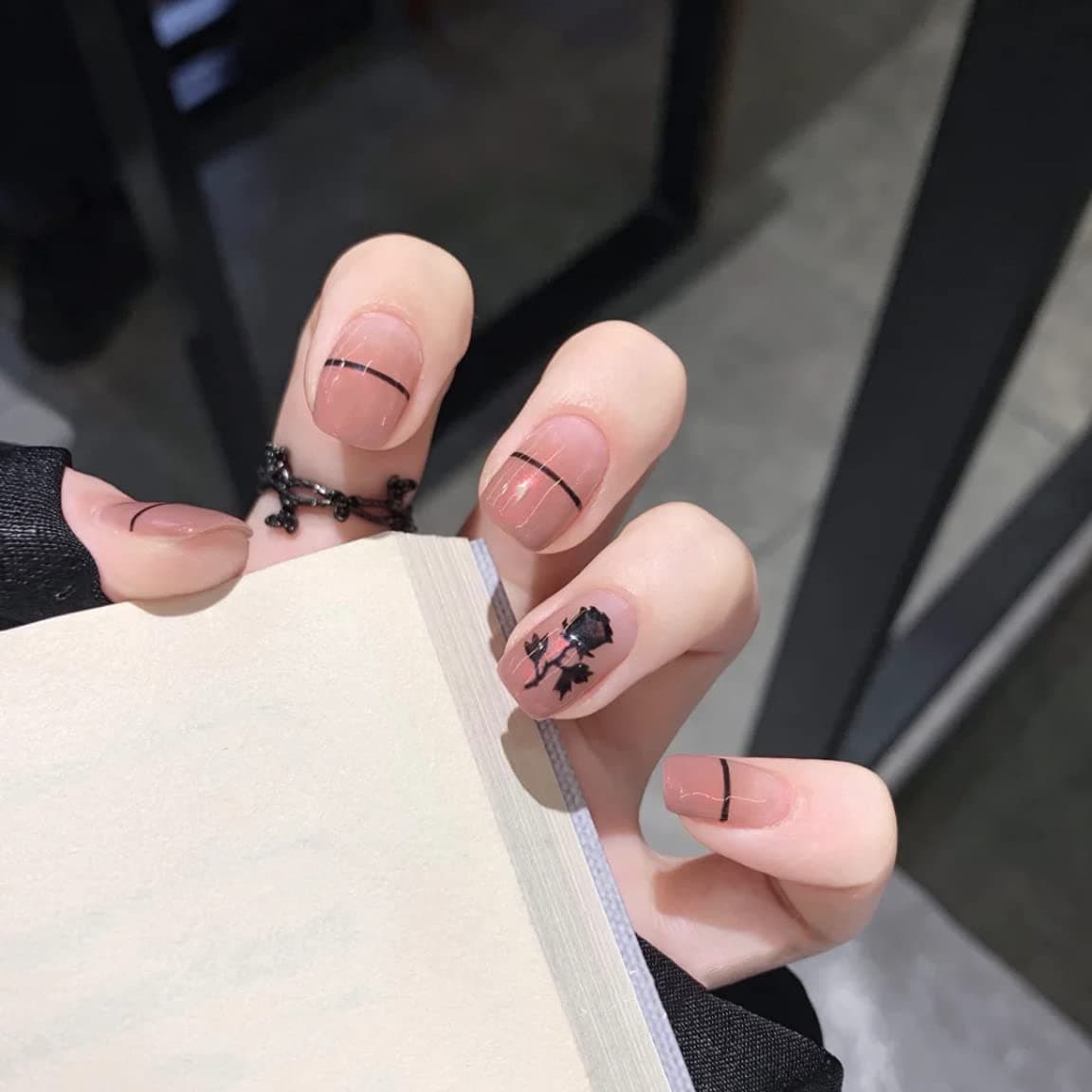 BABALAL Square Press on Nails Short Glue on Nails Red Rose Acrylic False Nails Glossy Fake Nails with Design for Women and Girls
