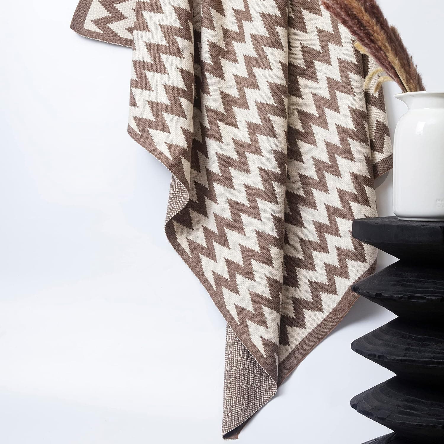 Brown Knit Blanket Throw Clearance 50”*66” , Chevron Pattern /Versatile Throws for all-seasons /Decorative Throw Blankets for Sofas, Couch, Chairs and Gifts, Beige