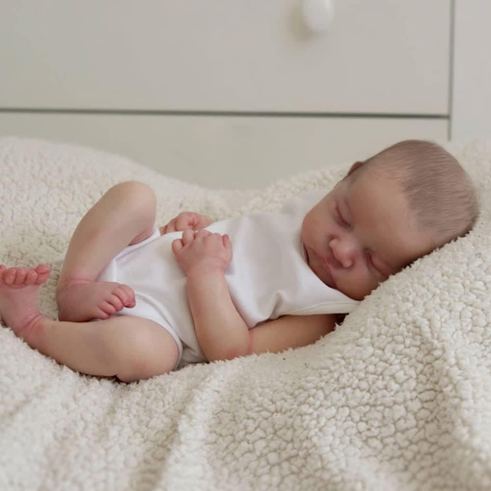 CHAREX Realistic Reborn Baby Dolls - 18 Inch Levi Lifelike Newborn Baby Dolls Silicone Soft Cloth Body Sleeping Real Life Baby Doll Toy Gift for Kids Ages 3+ Years Old