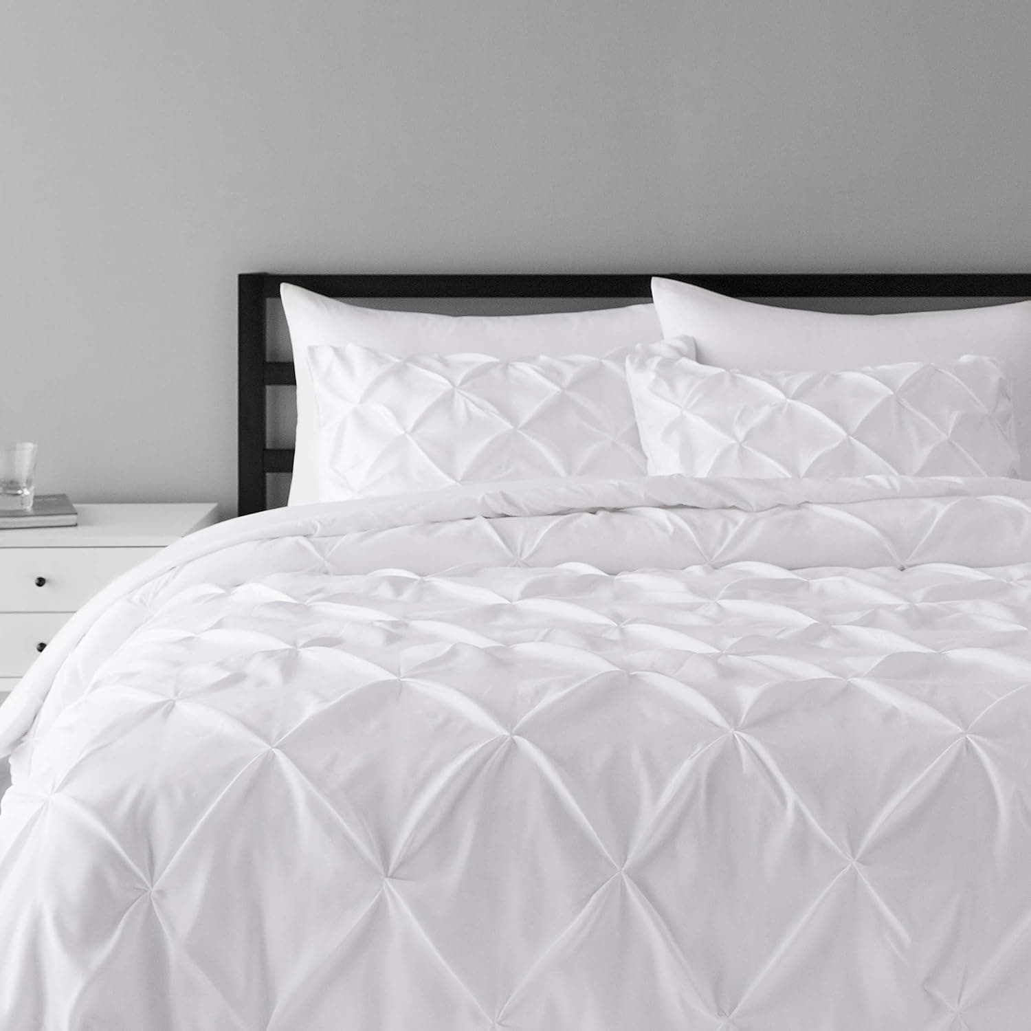 Amazon Basics Light-Weight Microfiber Pinch Pleat Duvet Cover Set -3 pcs, King, Bright White