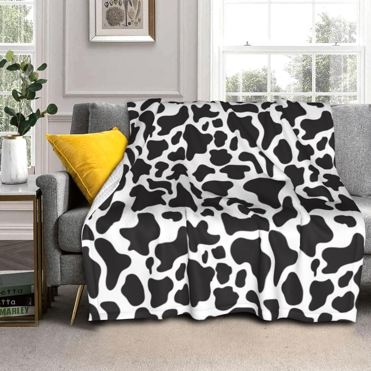 Cow Print Blanket Black and White Bed Cow Throws Soft Couth Sofa Cozy Warm Small Blankets Plush Gift for Daughter Mom, Bedroom Decor 50X60inch