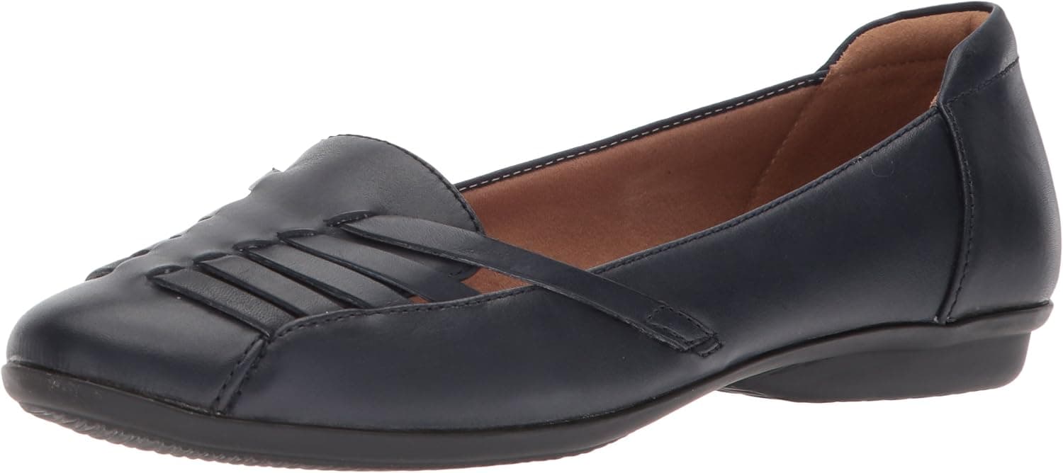 Clarks Women's Gracelin Gemma Flat