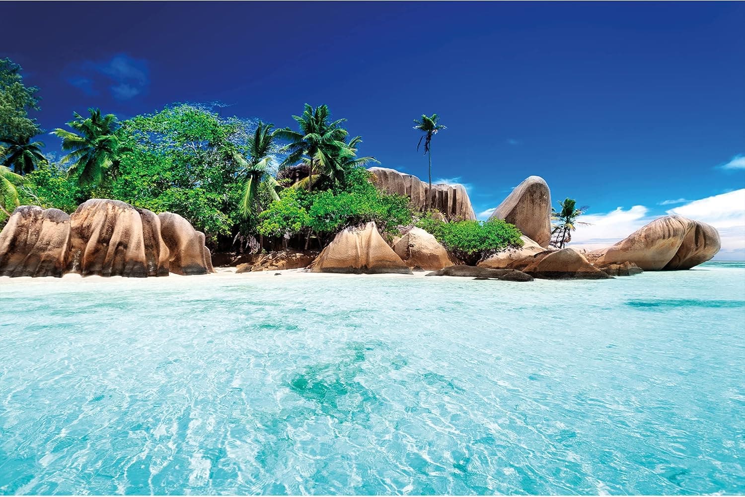 GREAT ART Poster – Secret Island – Picture Decoration Seychelles Paradise Tropical Beach Paradise Caribbean Palms Tropics Rainforest Image Photo Decor Wall Mural (55x39.4in - 140x100cm)
