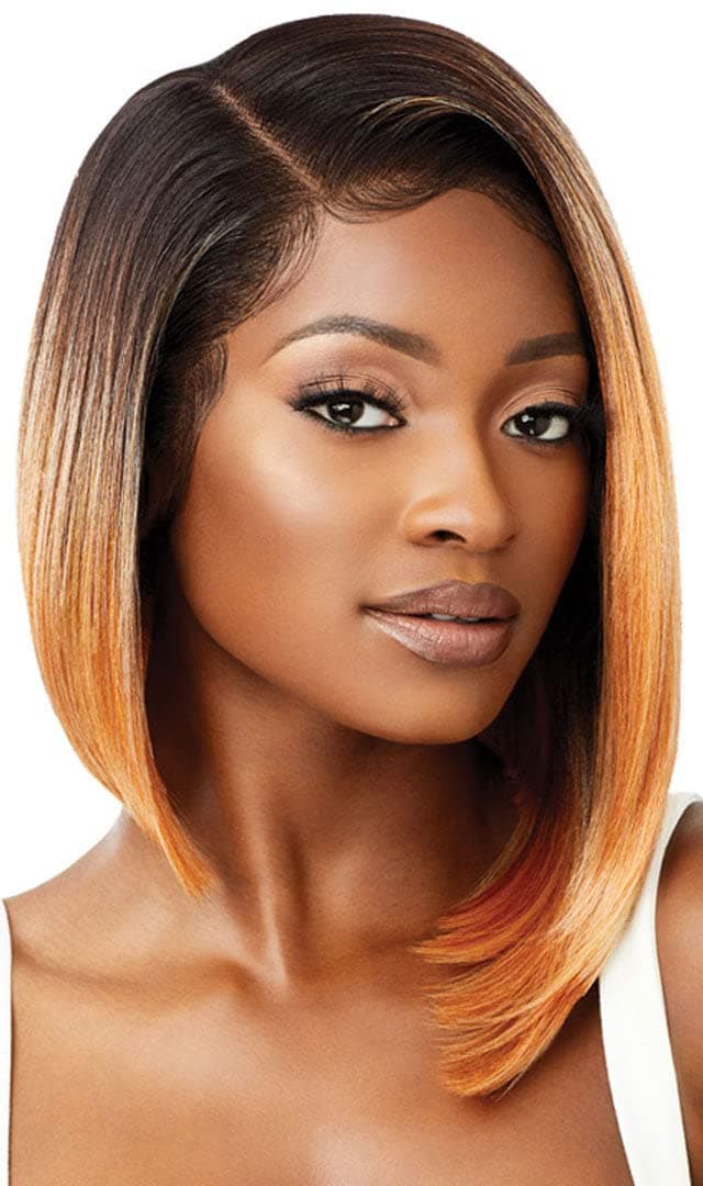 Outre Melted Hairline HD Lace Front Wig Deluxe Wide Lace Part Zandra (DRFFGDNCO)