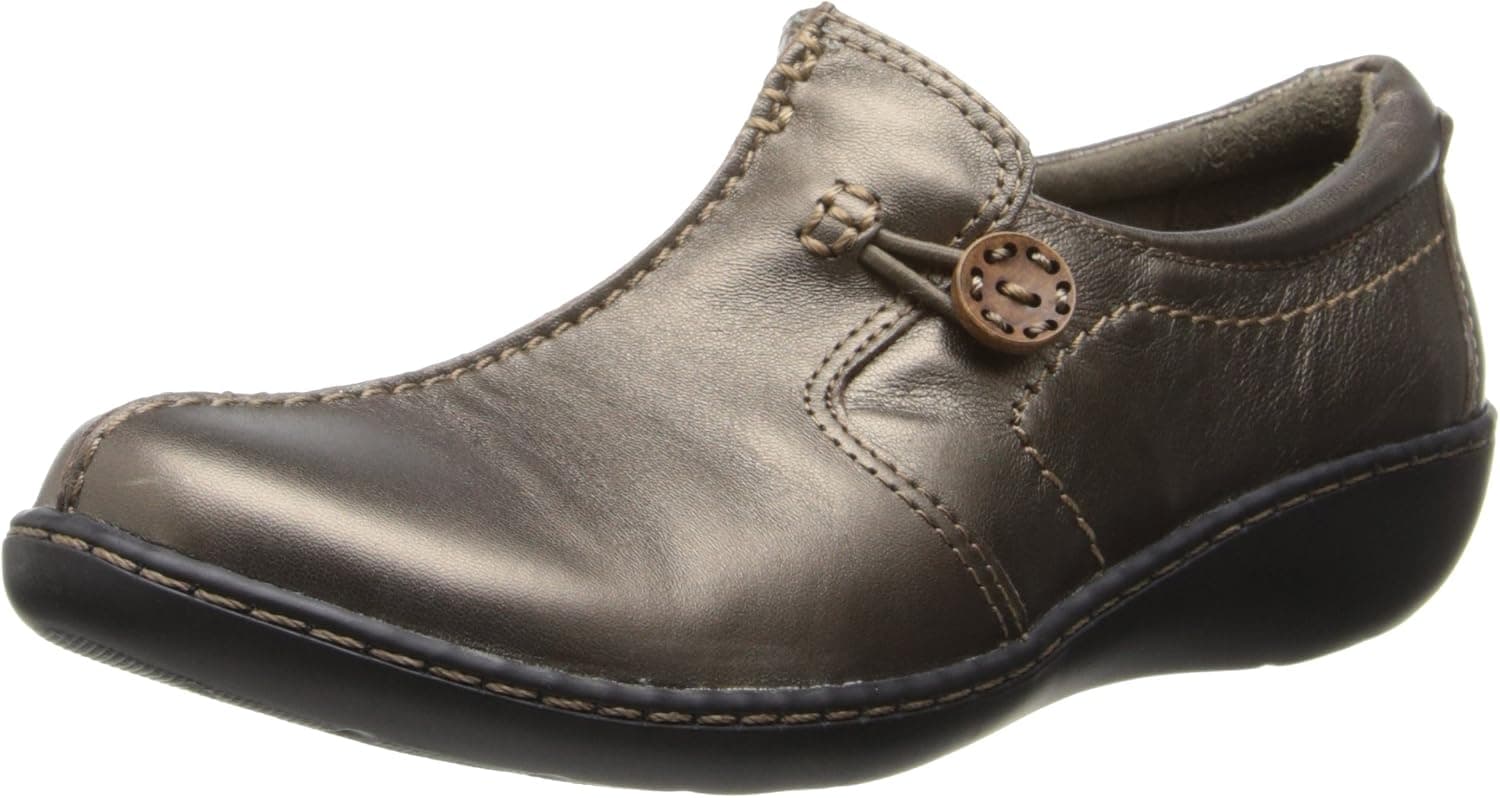 Clarks Women's Ashland Glow Flat