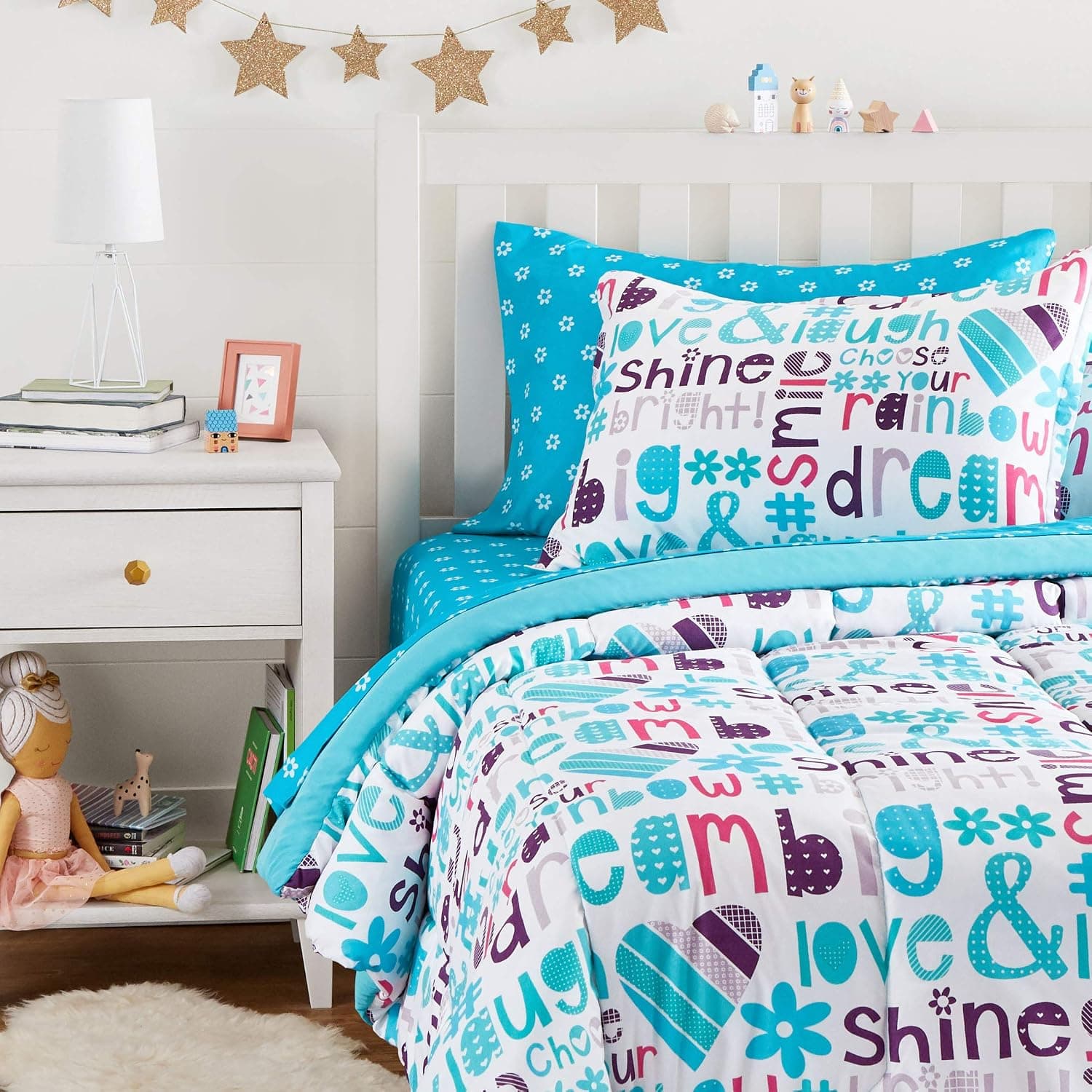 Amazon Basics Kid's Easy Care Microfiber Bed-in-a-Bag Bedding Set, Twin, 5-Piece Set, Multi-Color Dream Big
