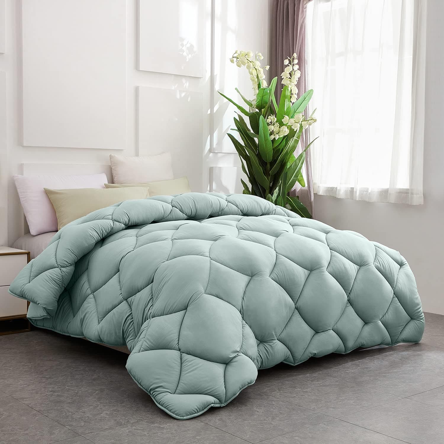 Lipo Down Alternative Comforter Green/Beige Queen Duvet Insert with Corner Tabs All Season Lightweight Quilted Comforters (Teal/Beige,Queen,88"x88")