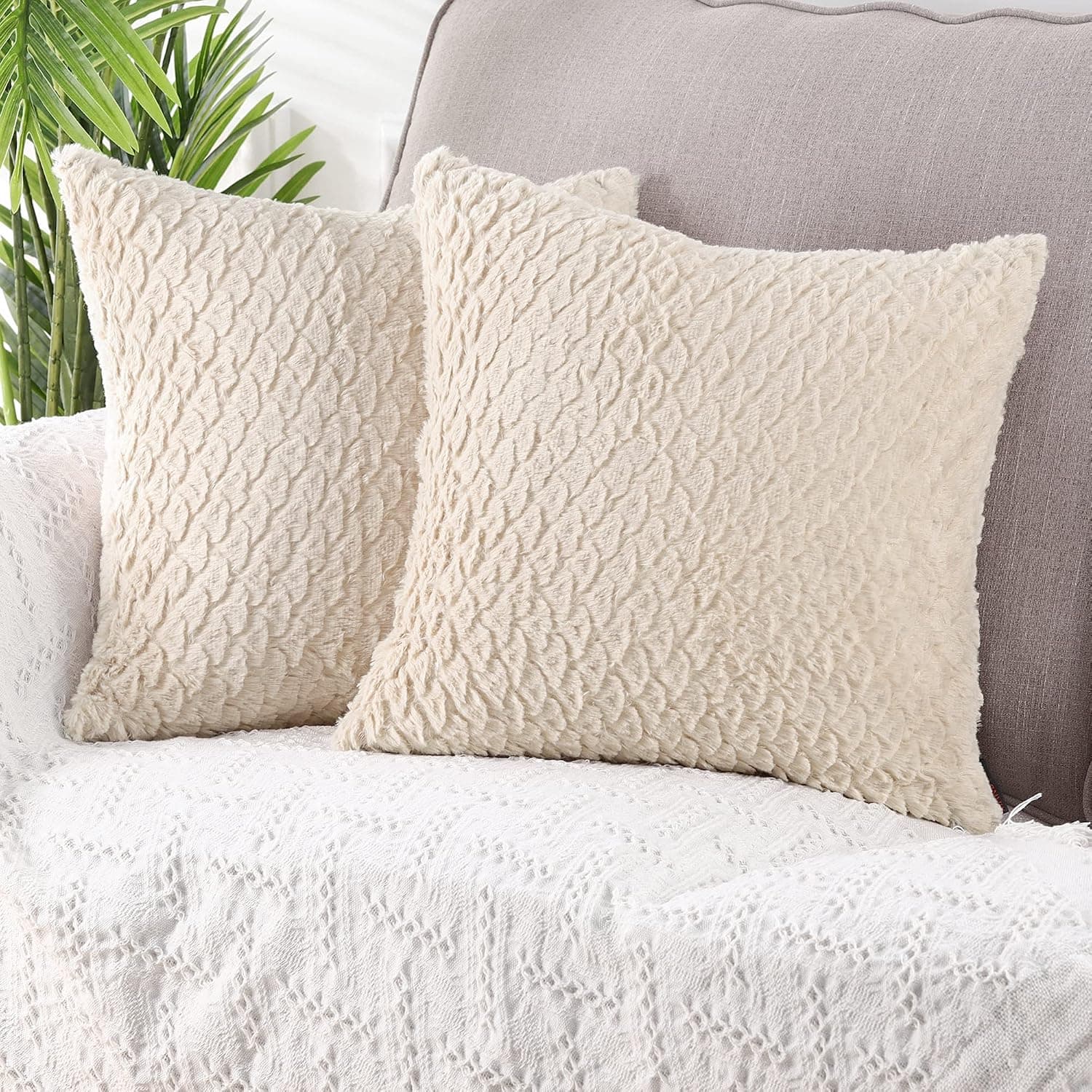 MANDIOO Pack of 2 Luxury Soft Plush Faux Fur Decorative Throw Pillow Covers Set Cushion Cases Pillowcases for Couch Sofa Bedroom Car 16x16 Inches,Beige