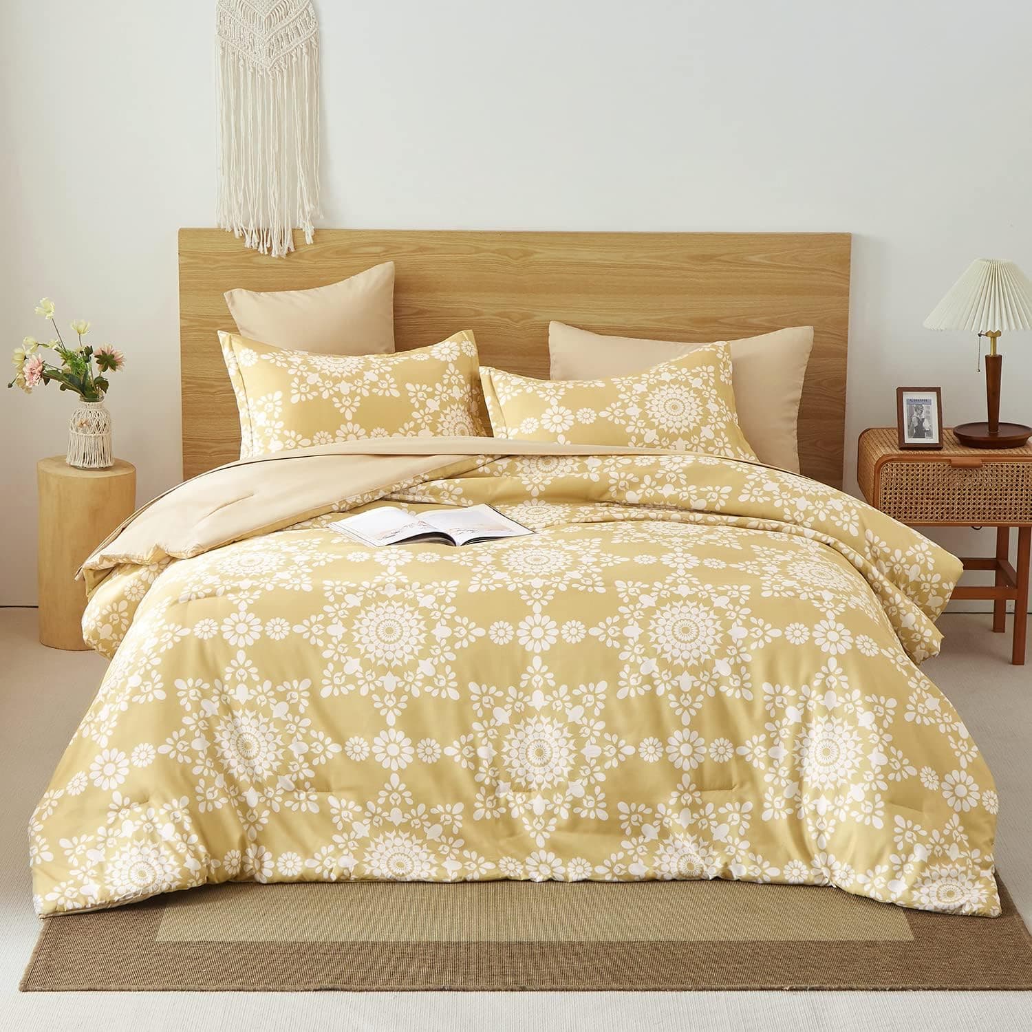 Yogeneg Boho Comforter Set Queen Size,7 Pieces Bed in A Bag,Yellow and White Medallion Bohemian Comforter and Sheet Set,Ultra Soft Microfiber All Season Complete Bedding Set(Beige Khaki,Queen)