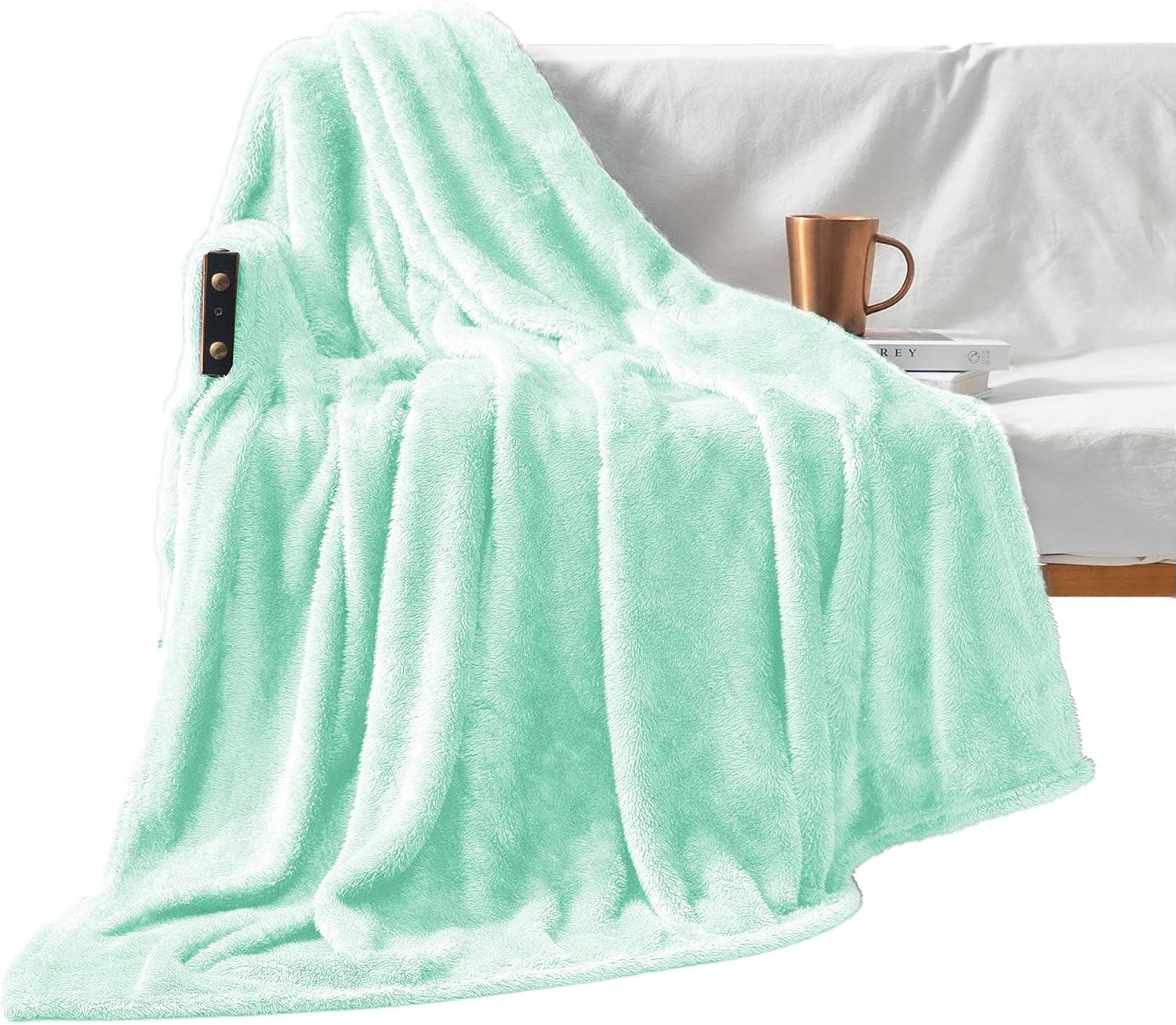 Exclusivo Mezcla Plush Extra Large Fleece Throw Blanket for Couch,Bed and Sofa (50x70 inches, Mint Green) Soft, Warm, Lightweight