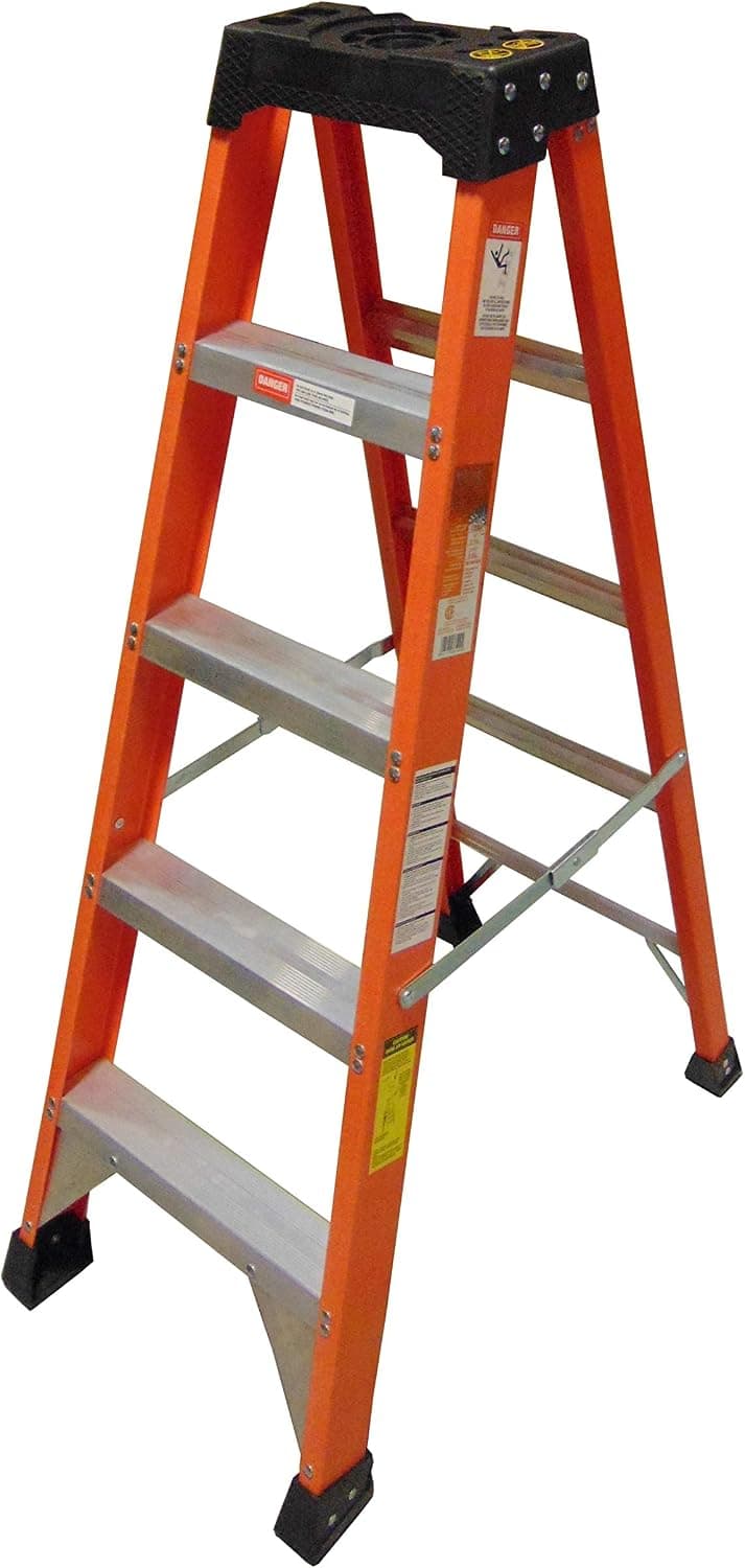 Tradecraft 5' Fiberglass Step Ladder Grade 1A 300lb