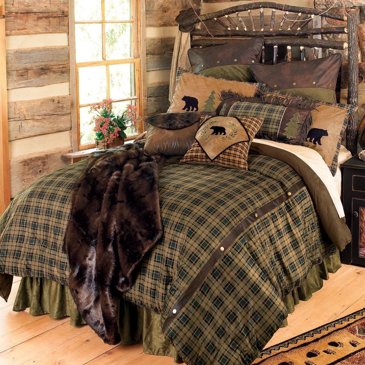 BLACK FOREST DECOR Alpine Bear Bed Set - King