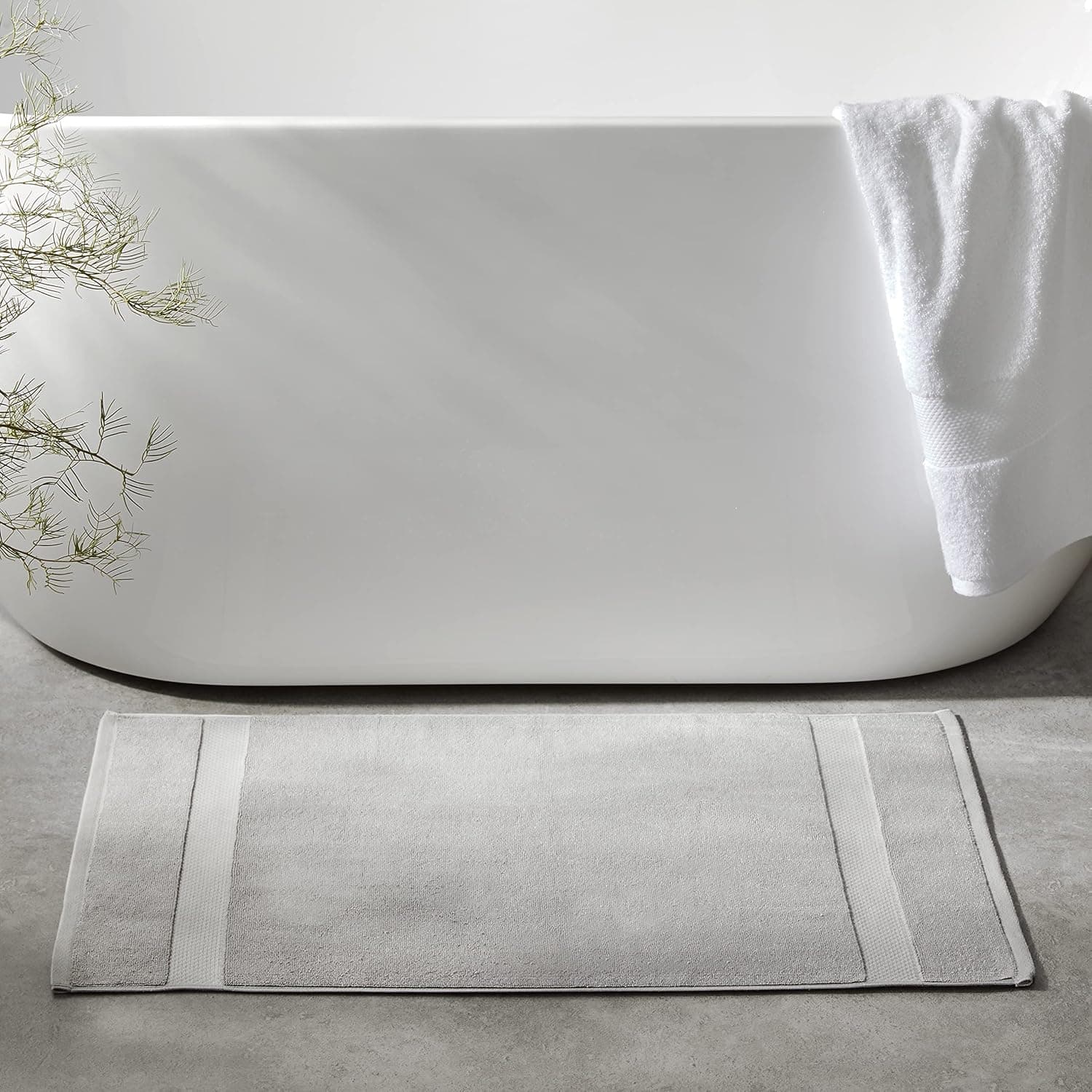 Amazon Aware 100% Organic Cotton Bath Mat - 20 x 31-Inches, Light Gray