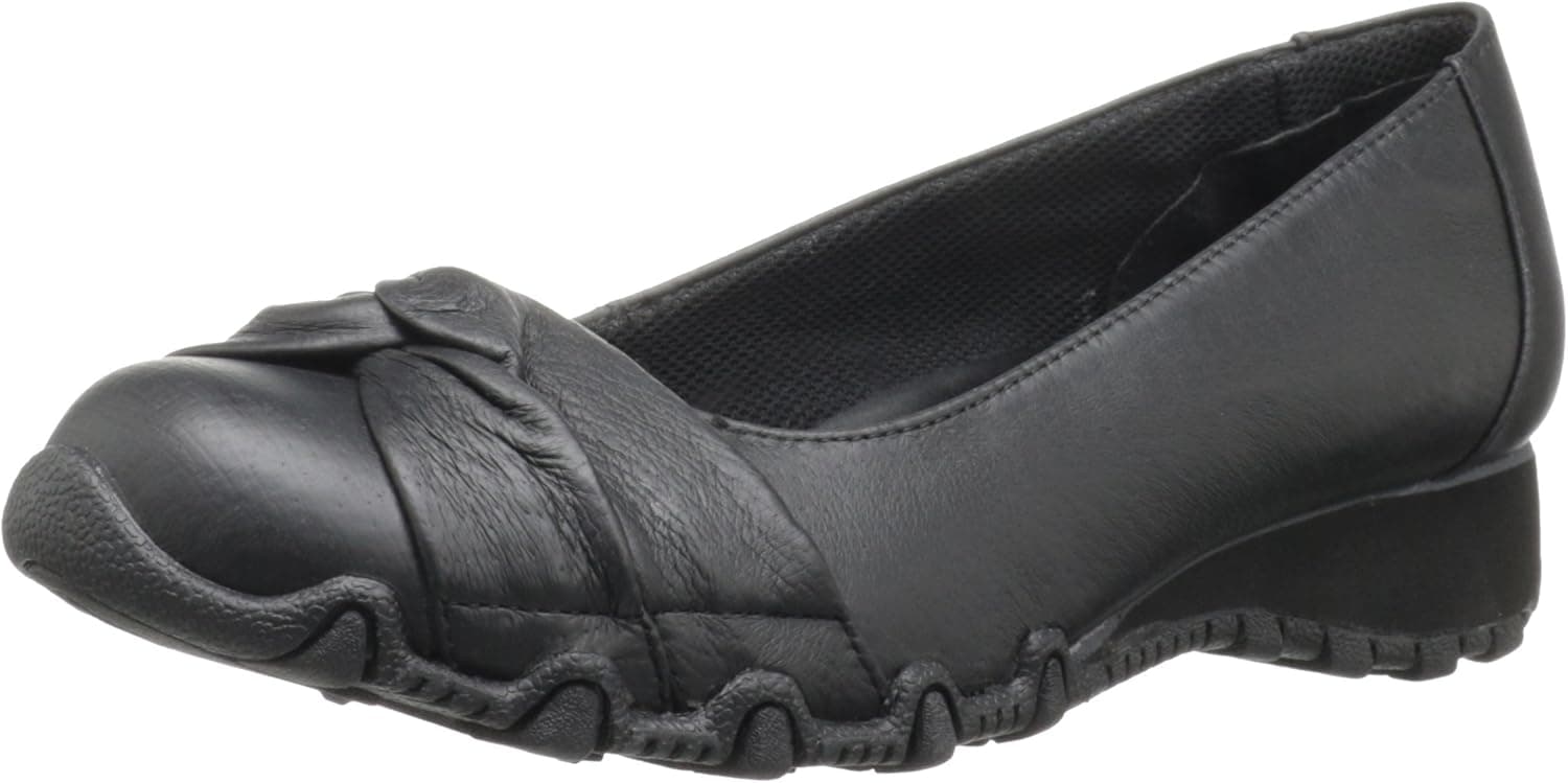 Skechers USA Women's Sassies-Knot Yet Pump