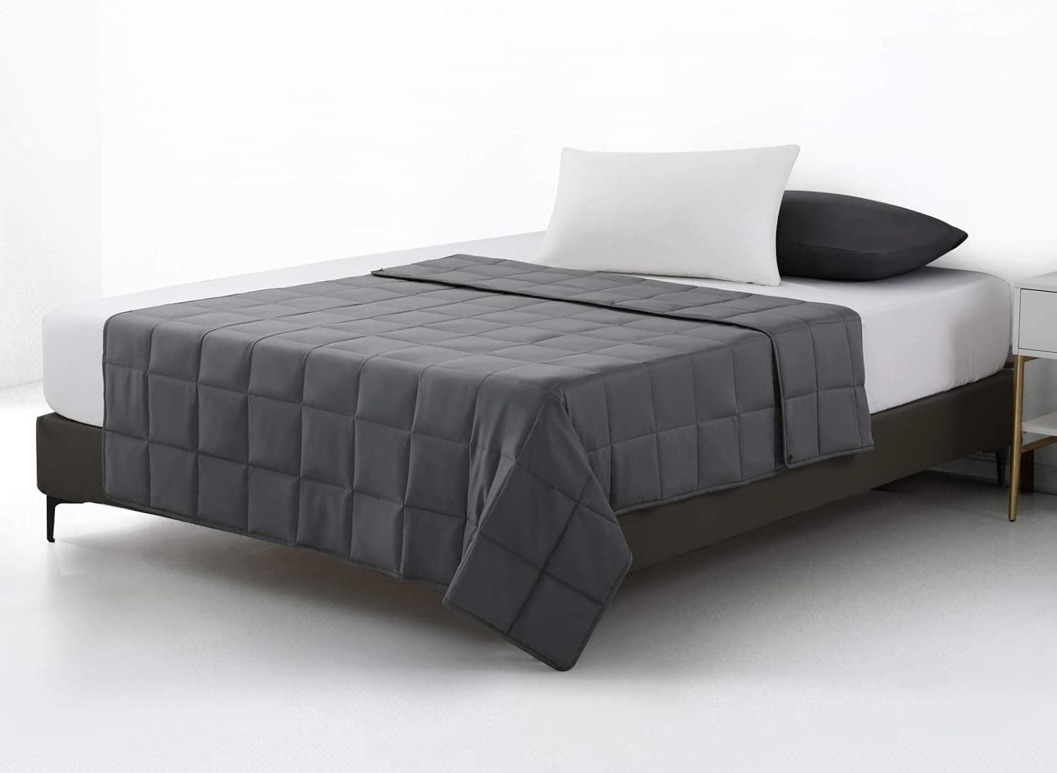 EDILLY Adult Weighted Blanket (60''x 80'', 15lbs, Queen Size,Dark Grey) for 110-180 lbs Individuals |100% Cotton Cover with Glass Beads