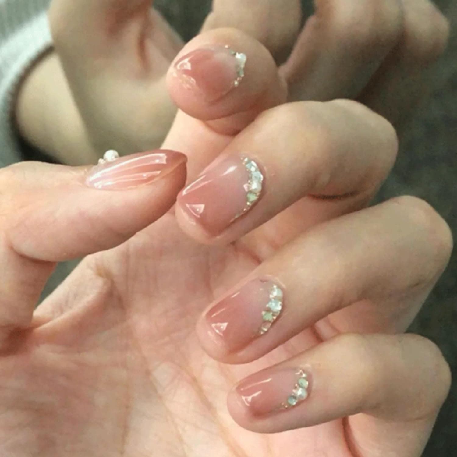 Kamize Rhinestones Bling Fake Nails Short Square Press on Nails Full Cover Acrylic Pink False Nails for Women and Girls