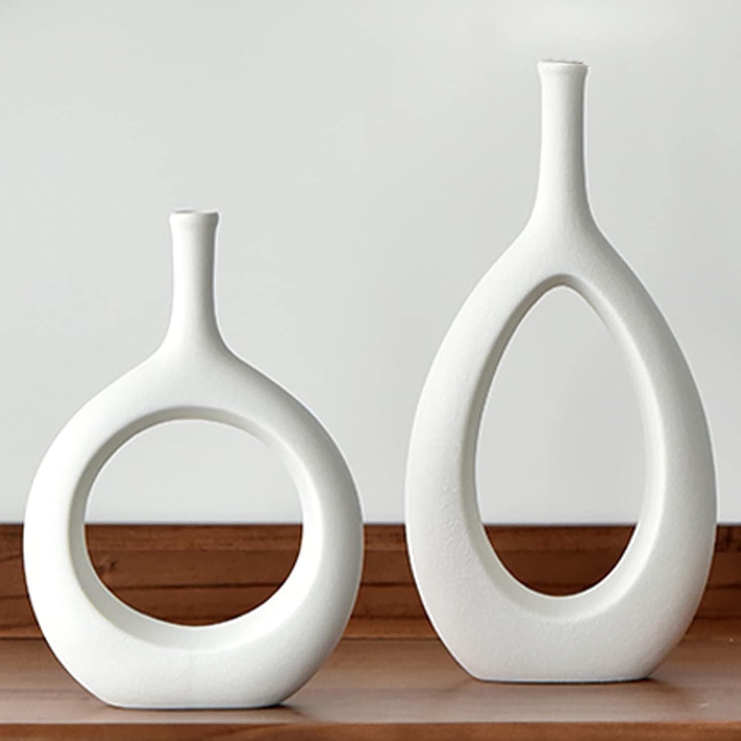 MOVNO White Ceramic Hollow Vases Set of 2, Geometric Handmade Flower Vase for Decor, Modern Decorative Vase Centerpiece for Wedding Living Room Office Bedroom Dinner Table Party-Housewarming Gift