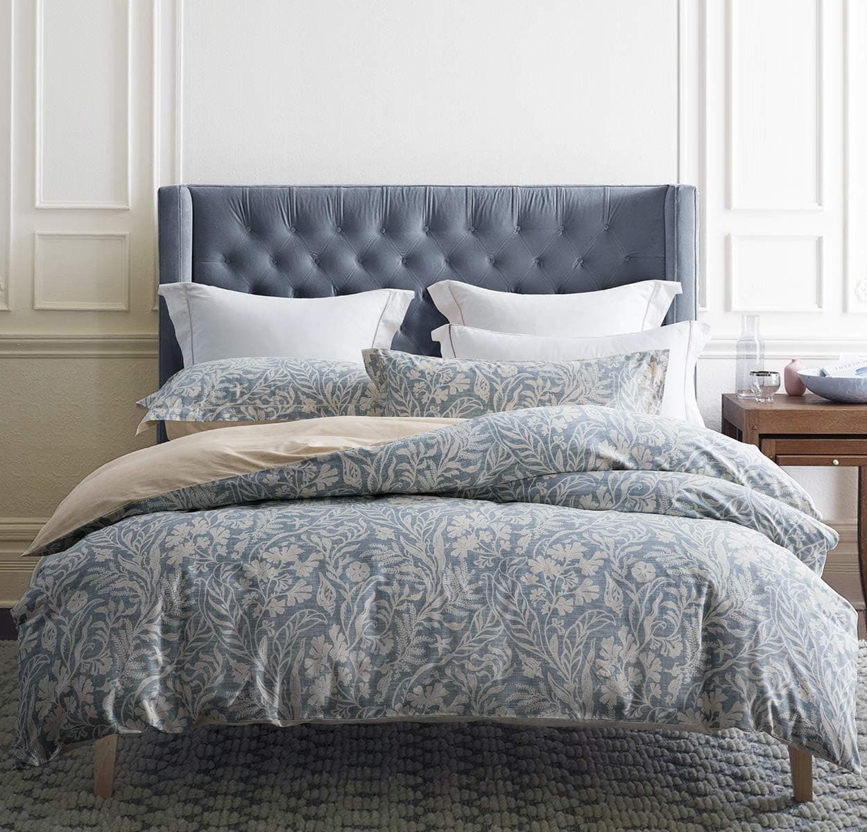 SLEEPBELLA Duvet Cover Twin Size, 600 Thread Count Cotton Beige & Bluish Grey Printed with Luxurious Leaves Pattern Reversible Botanical Comforter Cover Sets, Bedding Set 2Pcs (Twin, Beige Paisley)