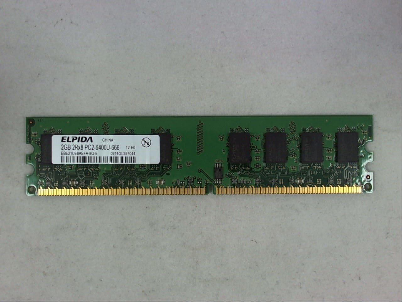 ELPIDA 2GB 2Rx8 PC2-6400U