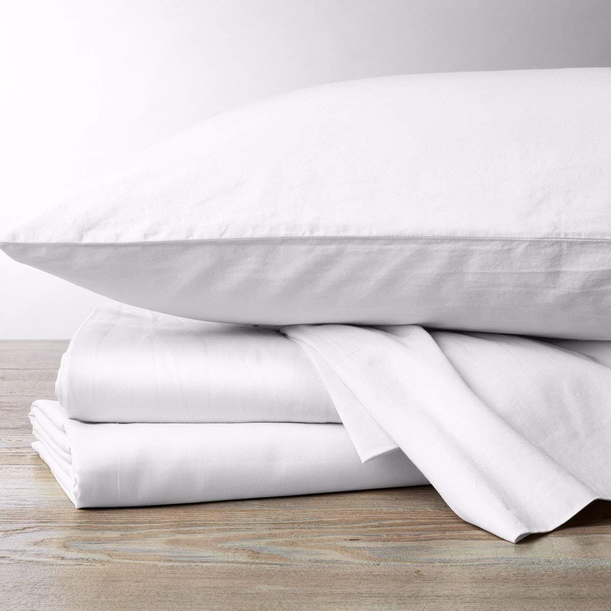 Refinery29 Avery Bedding Collection Premium Ultra Soft Lightweight Solid Sheet 5 Piece Set, Soft Wash, Anti-Fade, Stain Resistant and Hypoallergenic King Ivory (SFW-STS-King-in-White)