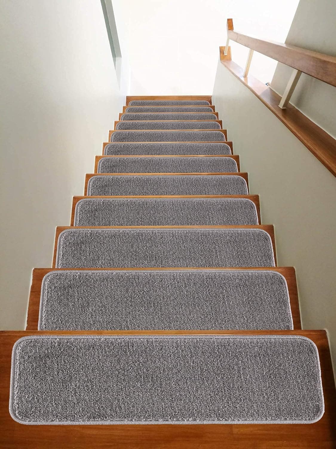Mod-Arte | Solo Collection | Stair Treads | Modern & Contemporary | Solid Colors | Rubber Backing Non-Slip (26"x8.5", Grey, 13)