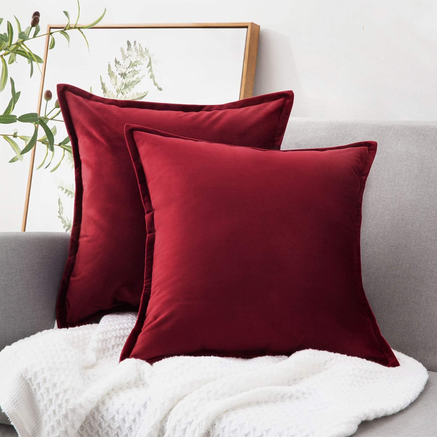 Bedsure Velvet Throw Pillow Covers 20x20 Set of 2 - Decorative Pillow Covers Cushion Case for Sofa Bedroom Car，Burgundy