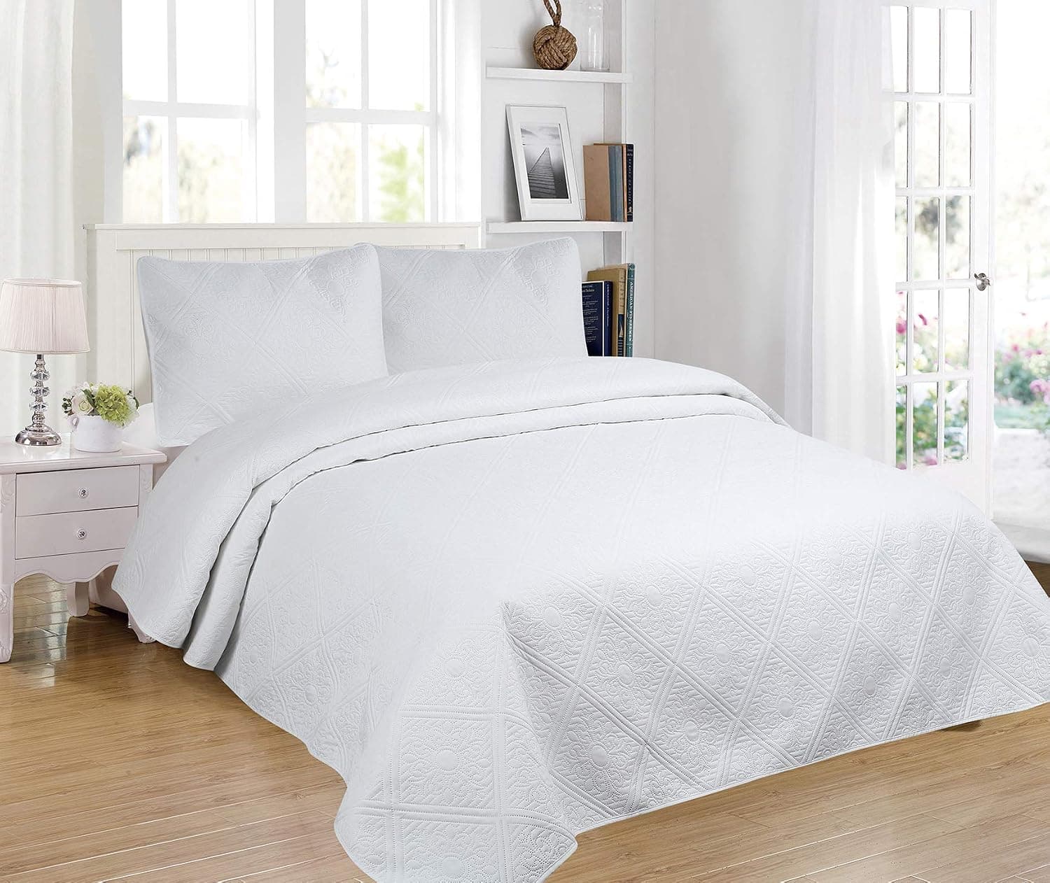 All American Collection 3pc Modern Contemporary Soft Comfy Bedroom Bedspread Quilt Set (White, King/Cal King)