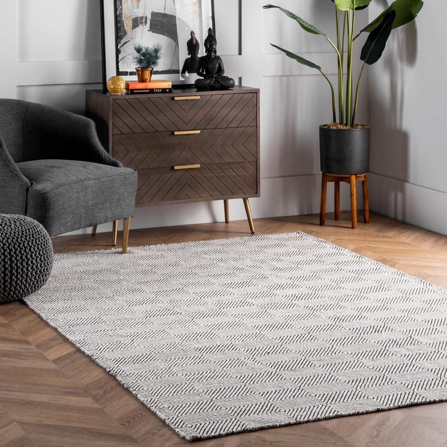 nuLOOM Hand Woven Ago Wool Area Rug, 7' 6" x 9' 6", Ivory