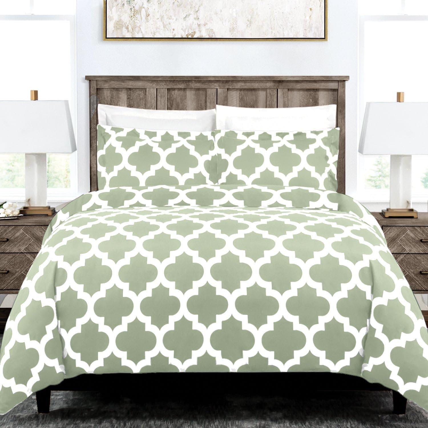 Italian Luxury Quatrefoil Duvet Cover Set - 3-Piece Ultra Soft Double Brushed Microfiber Printed Cover with Shams - Twin/TwinXL - Sage/White