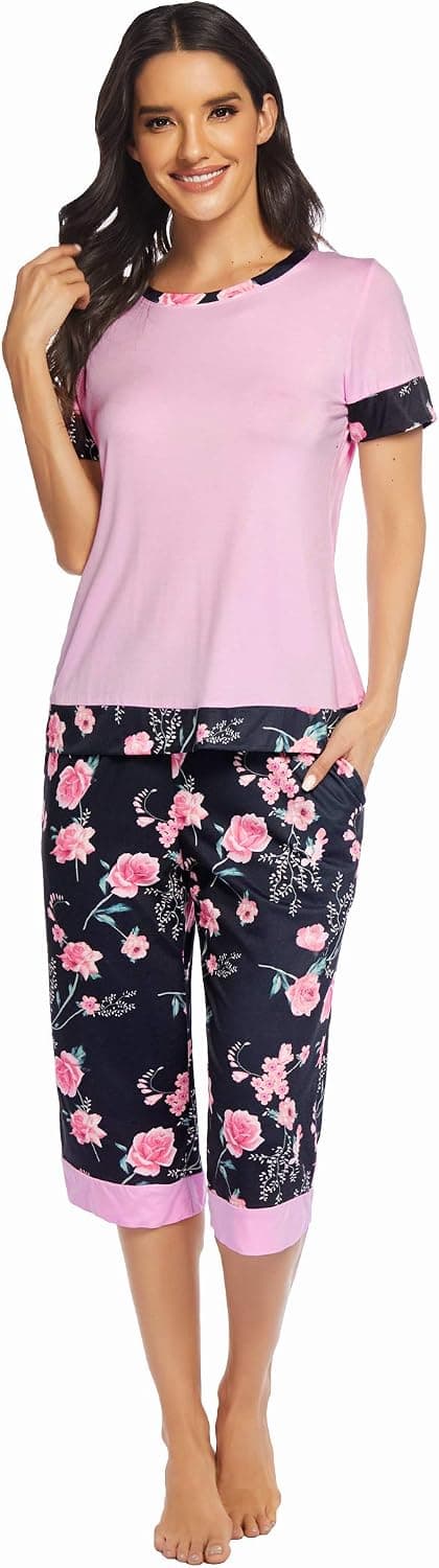 Hotouch Women's Pajama Set Stylish Print O-Neck Short Sleeves Top with Capri Pants Sleepwear Pjs Sets