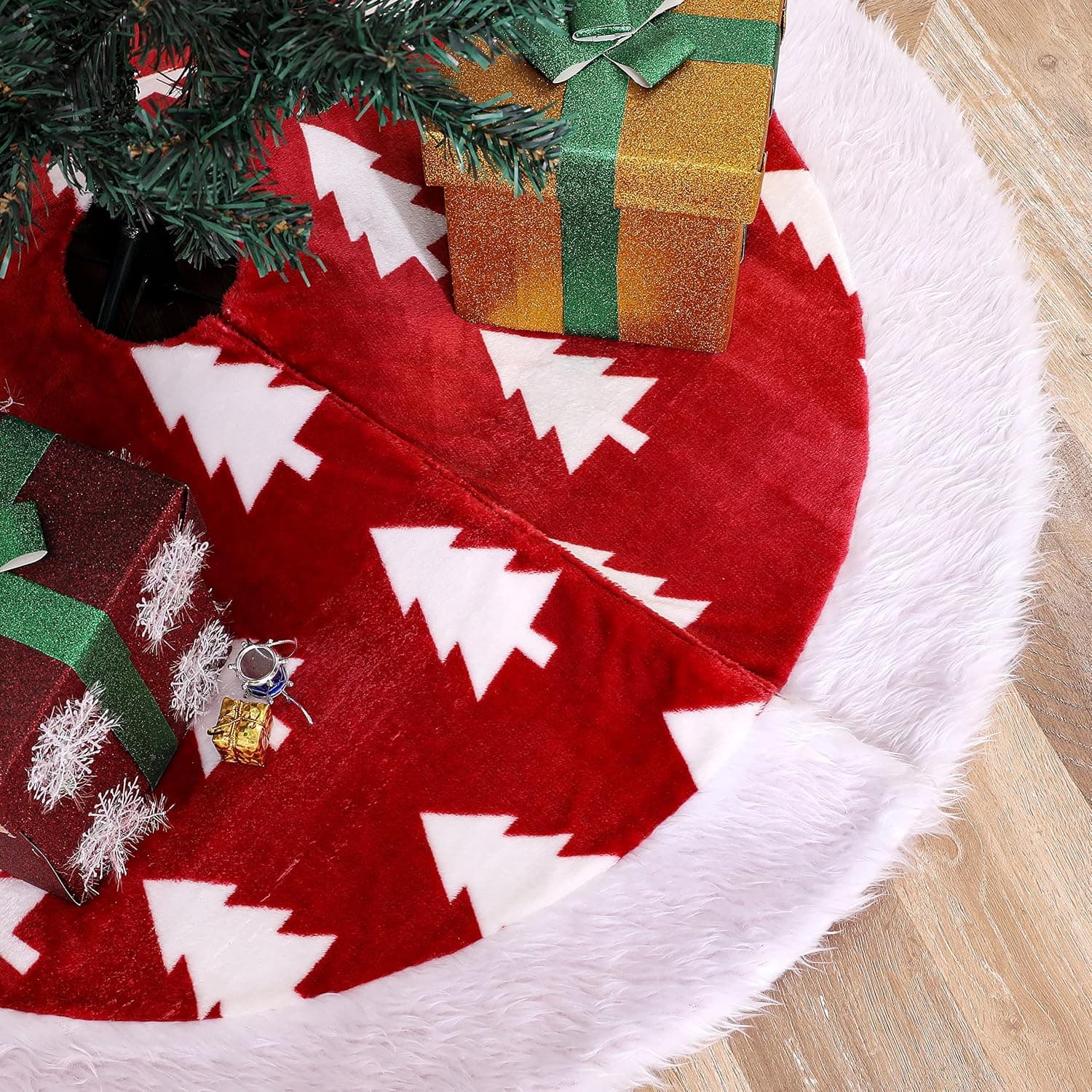 Muse Dream Christmas Tree Skirt Red Soft Velvet Fabric Tree Pattern 1 Christmas Stocking Faux Fur Trim Plush Xmas Casual Relaxing Tree Decorations Winter Party Holiday Festival Indoor Outdoor,39"/1m